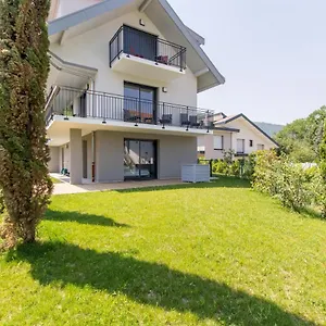 Duplex Jardin , Sévrier France